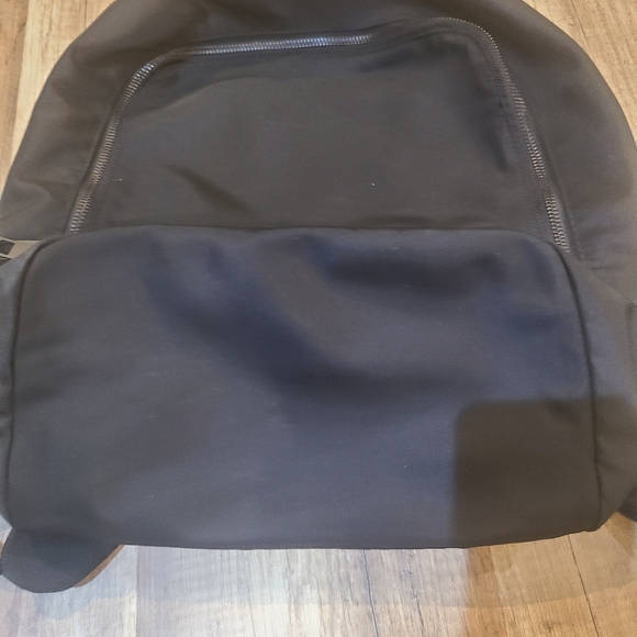 Lululemon city adventurer backpack - Picture 6 of 8